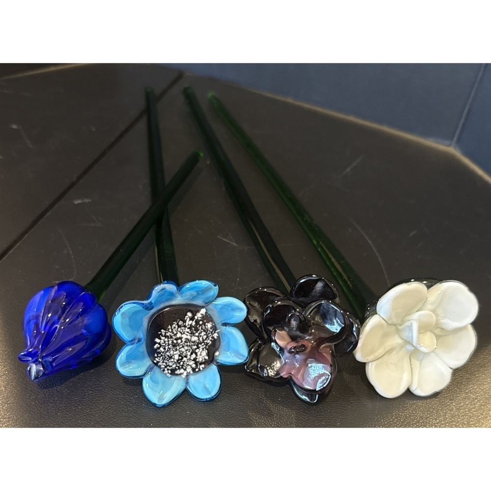 Murano Style Hand Blown Art Glass Flower Flowers Set Of 4 Purple Blue White